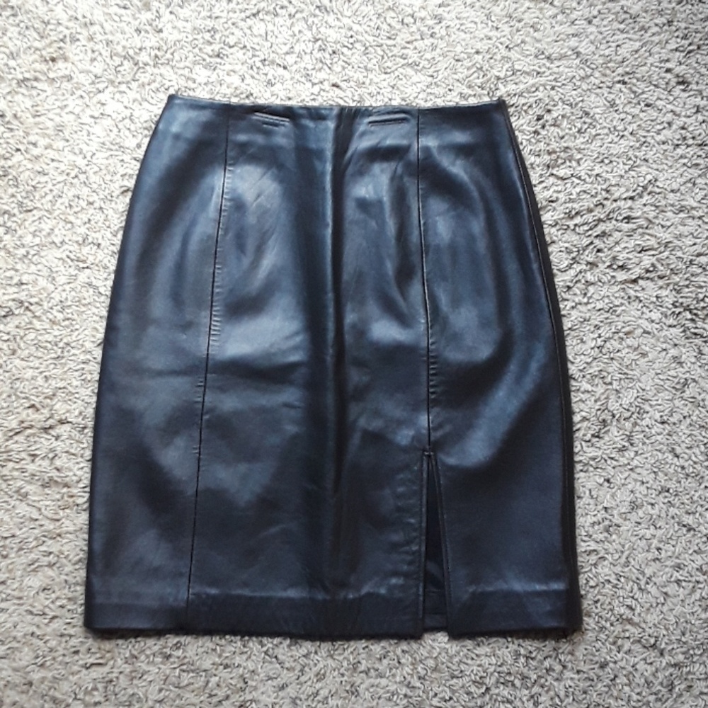 Lord and Taylor 100% leather skirt